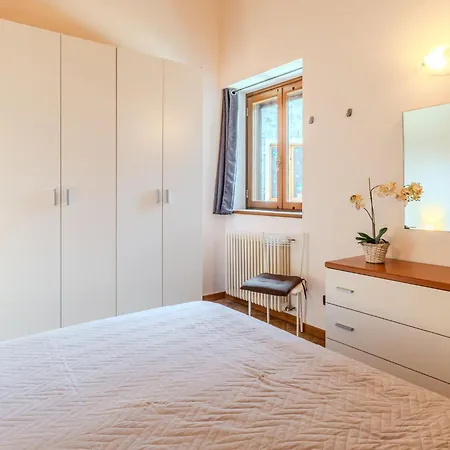 Flat 4 By Interhome Sorico